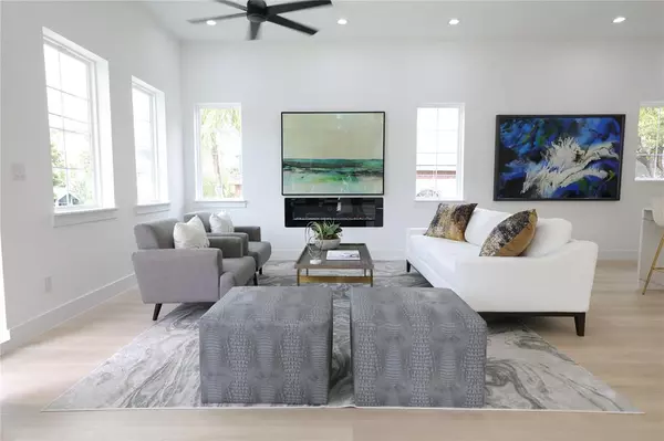 Dallas, TX 75203,324 N Patton Avenue