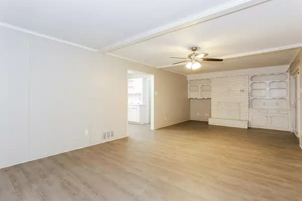 Dallas, TX 75227,5123 Elkridge Drive