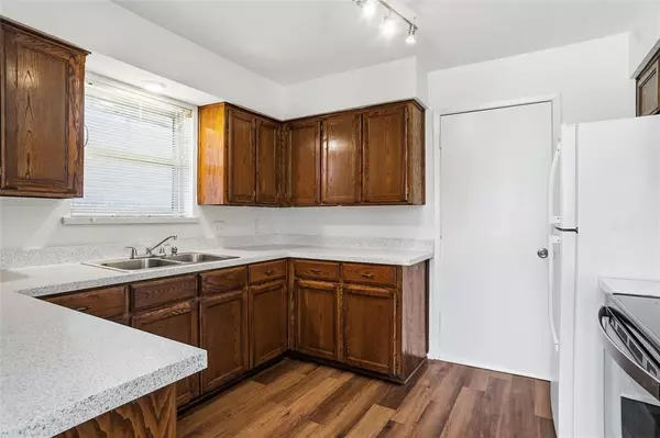 Watauga, TX 76148,6464 High Lawn Terrace