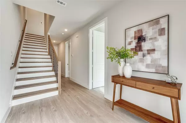 Dallas, TX 75231,8120 Hastings Drive