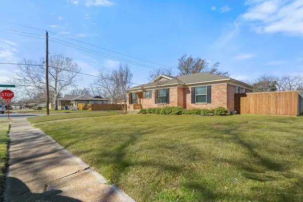 Dallas, TX 75228,10205 Casa View Drive