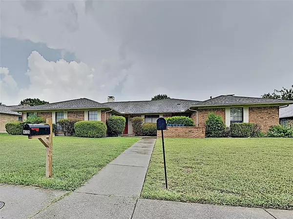 Dallas, TX 75227,4726 Berridge Lane