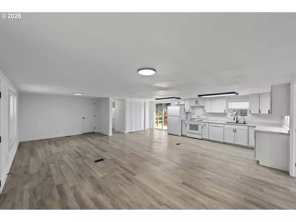 Coos Bay, OR 97420,63645 GRAND RD