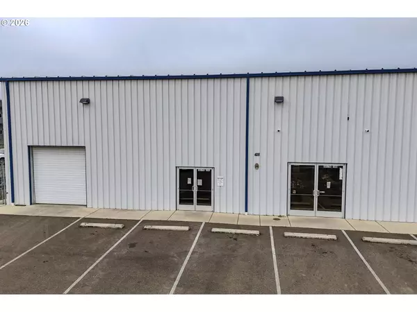 Roseburg, OR 97470,428 NE NEWTON CREEK DR