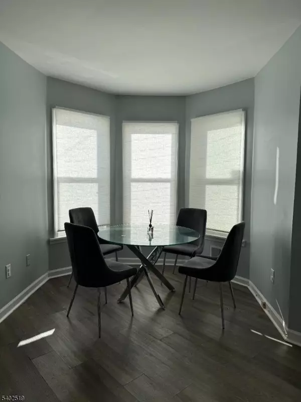 West Orange Twp., NJ 07052,19 Cross St #1