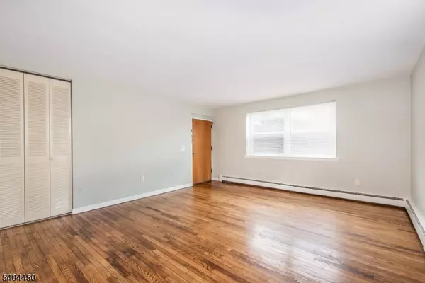 Parsippany-troy Hills Twp., NJ 07034,191 N Beverwyck Rd #1