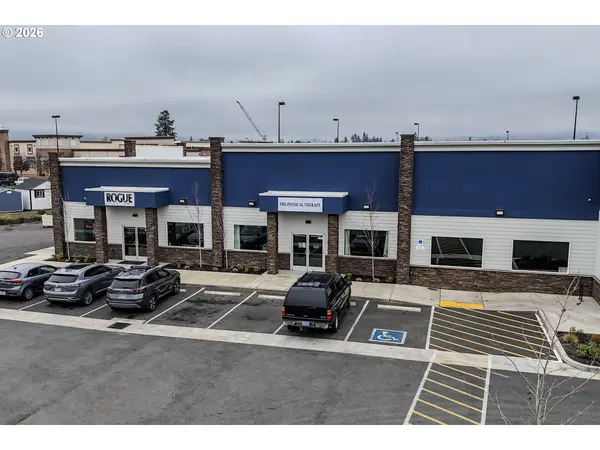 135 NE MILL ST, Grants Pass, OR 97526