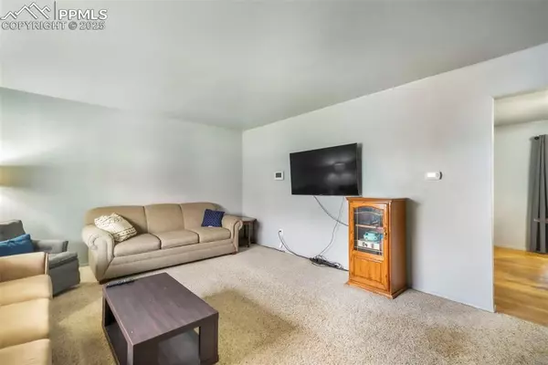 Colorado Springs, CO 80911,217 Steven DR