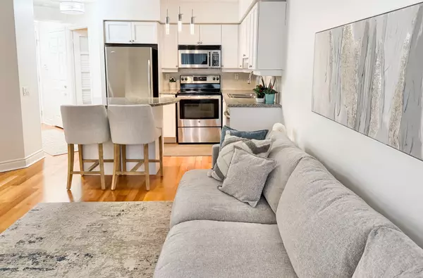 Toronto C14, ON M2N 7E2,78 Harrison Garden BLVD #701