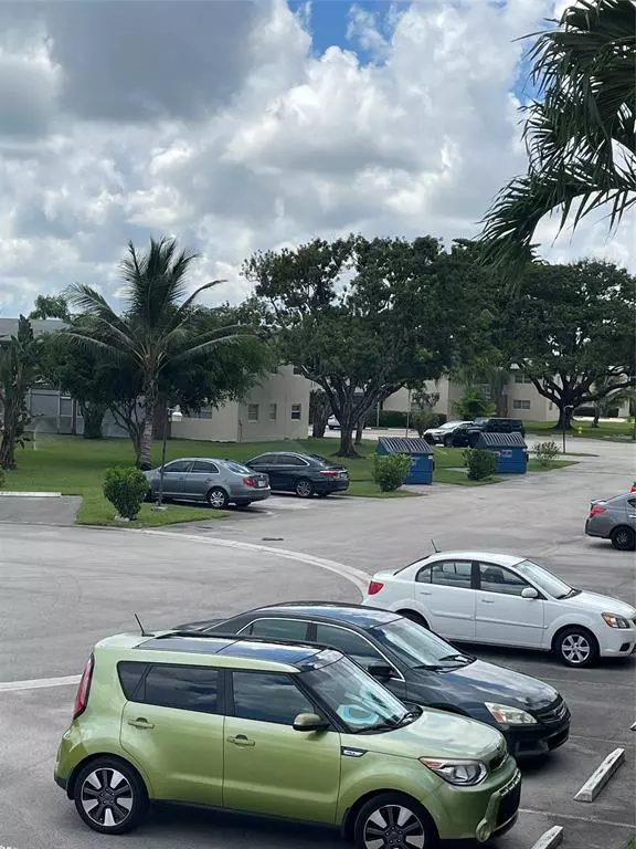 Margate, FL 33063,7355 NW 5th Pl #205