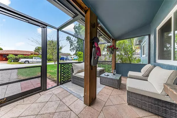 Oakland Park, FL 33334,270 NE 42nd Ct