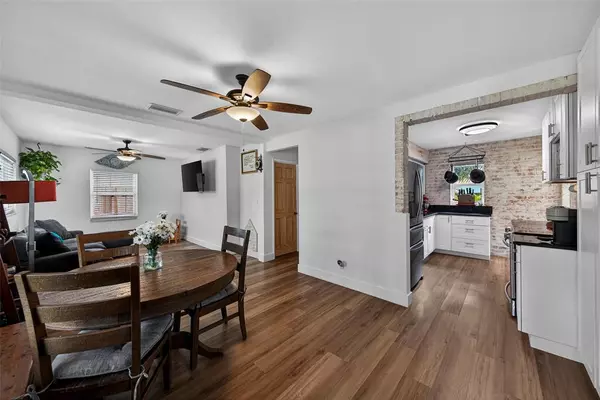 Oakland Park, FL 33334,270 NE 42nd Ct