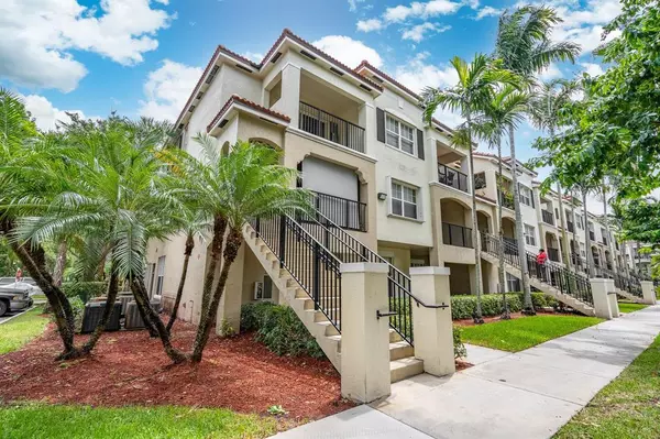 5840 W SAMPLE ROAD #301, Coral Springs, FL 33067