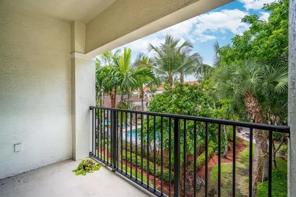 Coral Springs, FL 33067,5840 W SAMPLE ROAD #301