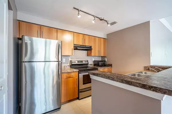 Coral Springs, FL 33067,5840 W SAMPLE ROAD #301