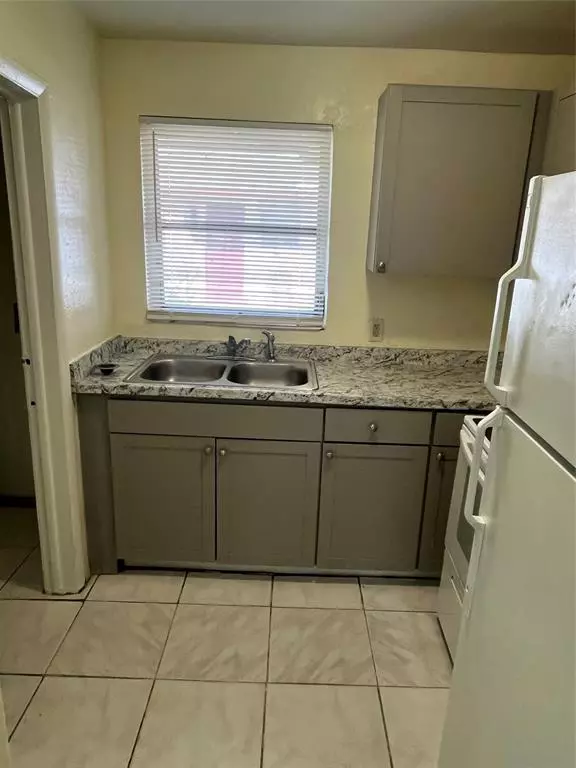 Fort Lauderdale, FL 33312,380 SW 27th Ter