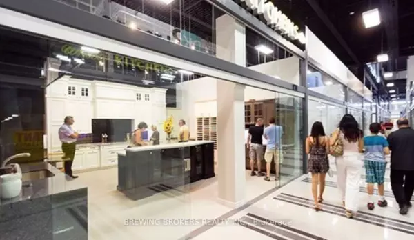 Vaughan, ON L4K 1Z8,7250 Keele ST #255