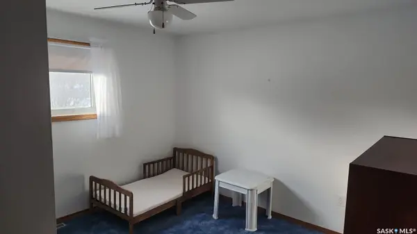 524 Boscurvis AVENUE, Oxbow, SK S0C 2B0