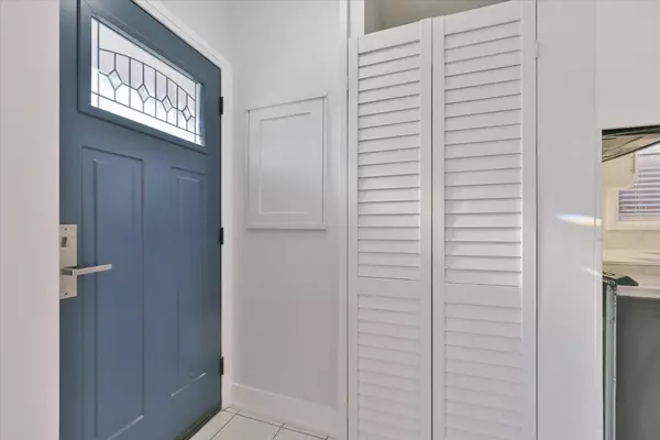 Toronto W03, ON M6N 1T1,8 Pritchard AVE