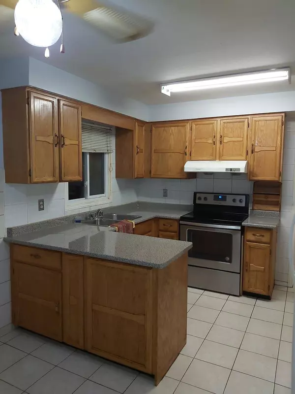 Brampton, ON L6Y 4K2,154 Torrance Wood