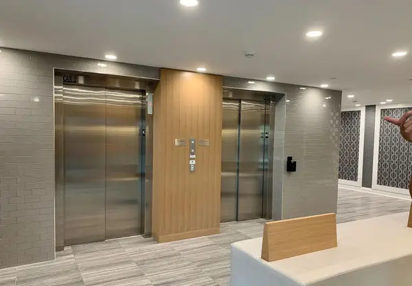 Oakville, ON L6H 0X3,128 Grovewood Common #608