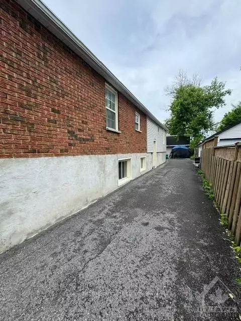 Carlington - Central Park, ON K1Z 8E6,1250 Dorchester AVE