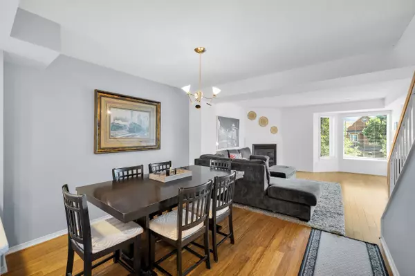 Barrhaven, ON K2G 6W4,250 Cresthaven DR #3