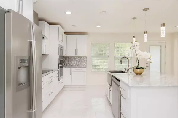 Arlington, TX 76014,215 Countryside Drive