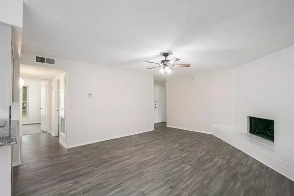 Fort Worth, TX 76112,1417 Warren Lane