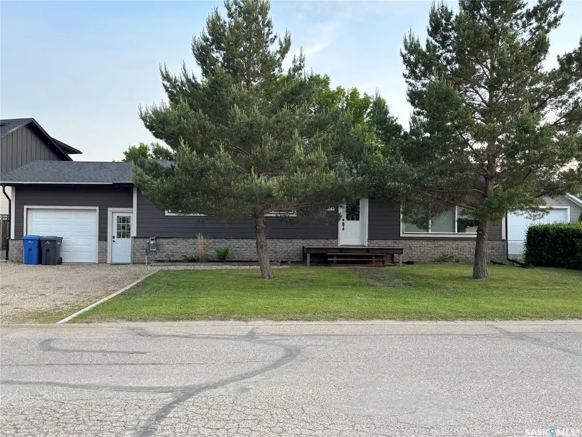 Oxbow, SK S0C 2B0,845 Prospect AVENUE