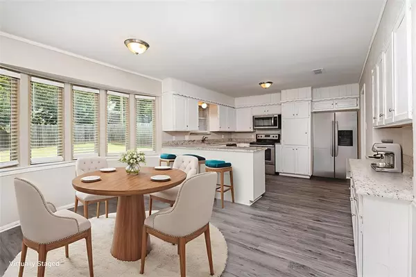 Hurst, TX 76054,712 Springhill Drive