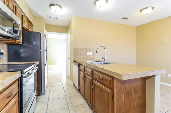 Mesquite, TX 75150,857 Via Altos