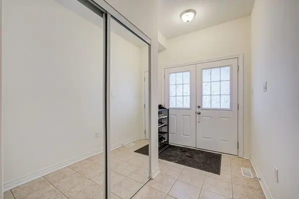 East Gwillimbury, ON L9N 0B4,77 Harvest Hills BLVD