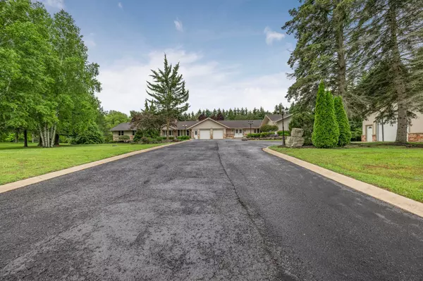 Whitchurch-stouffville, ON L4A 1P1,120 Lake Woods DR