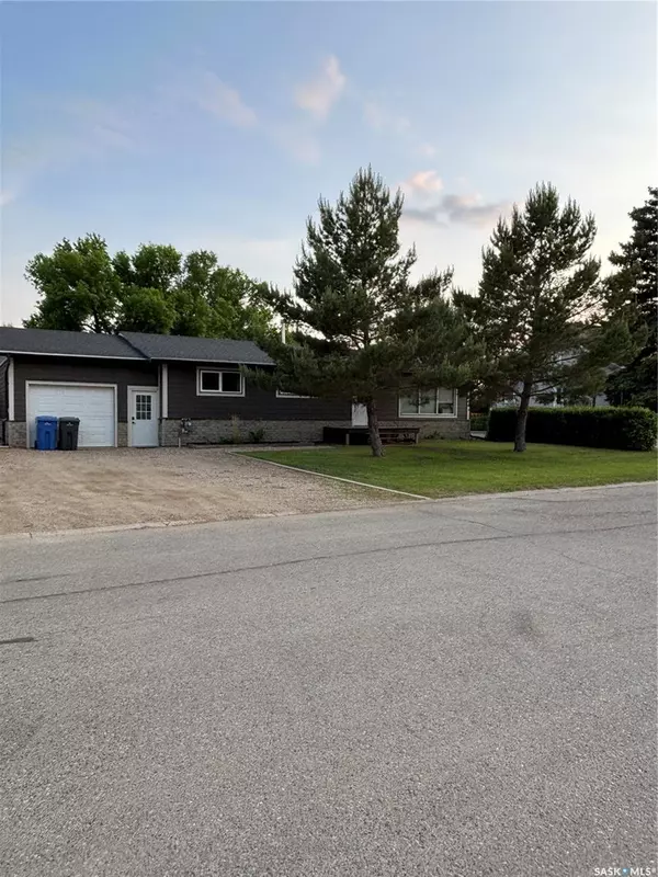 Oxbow, SK S0C 2B0,845 Prospect AVENUE