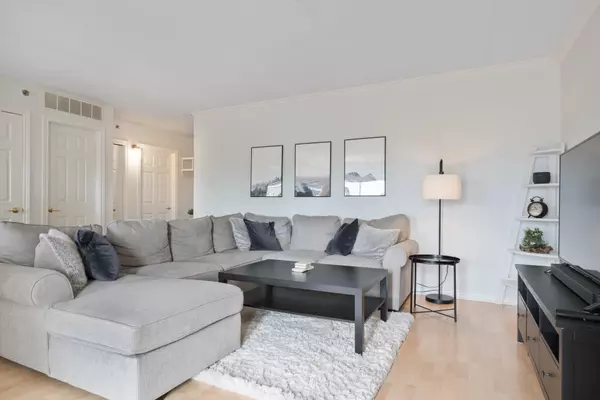 Burlington, ON L7L 7K7,4450 Fairview ST #304