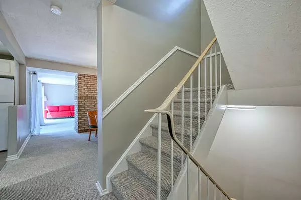 Kanata, ON K2K 1B7,56 Jackson CT