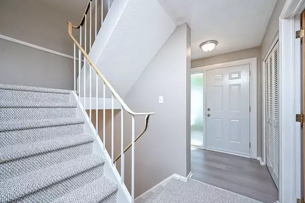 Kanata, ON K2K 1B7,56 Jackson CT