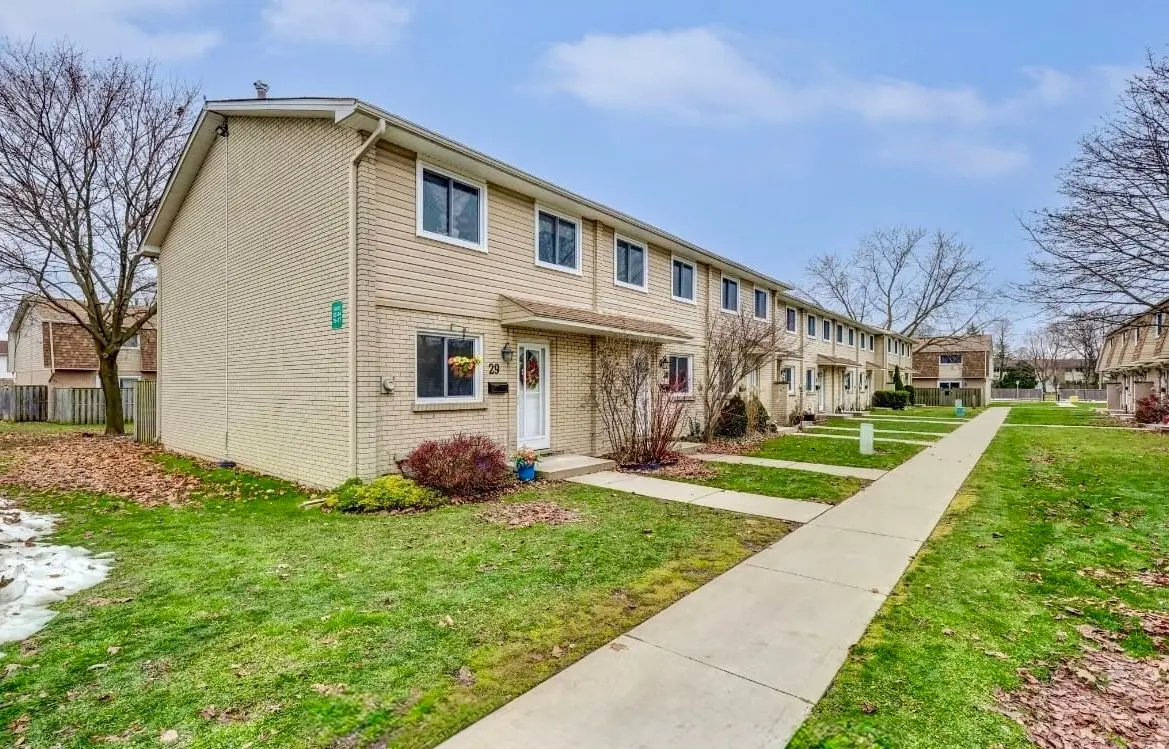 London South, ON N6E 1C2,775 Osgoode DR #31