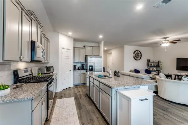 Aubrey, TX 76227,9809 Gooseneck Drive