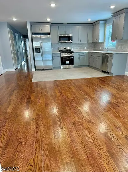 East Orange City, NJ 07017,51 N 15Th St Unit 2 #1