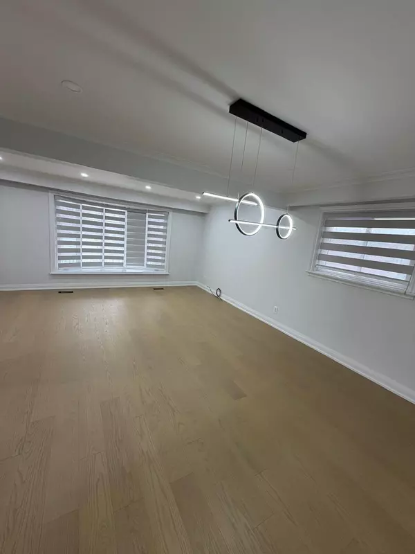 Toronto E05, ON M1T 2A2,70 Moraine Hill DR #Main