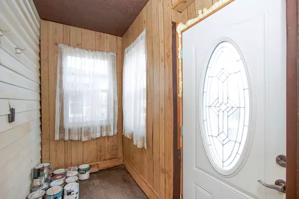 Oshawa, ON L1H 4W2,754 Gifford ST