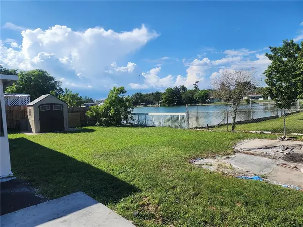 Hallandale Beach, FL 33009,704 SW 4th St