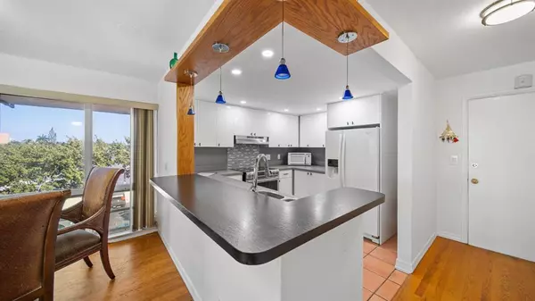 Fort Lauderdale, FL 33316,1700 SE 15th St #302