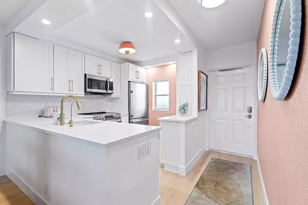 Deerfield Beach, FL 33441,1427 E Hillsboro Blvd #628