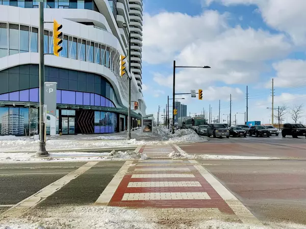 Vaughan, ON L4K 0R2,8 Interchange WAY #5001