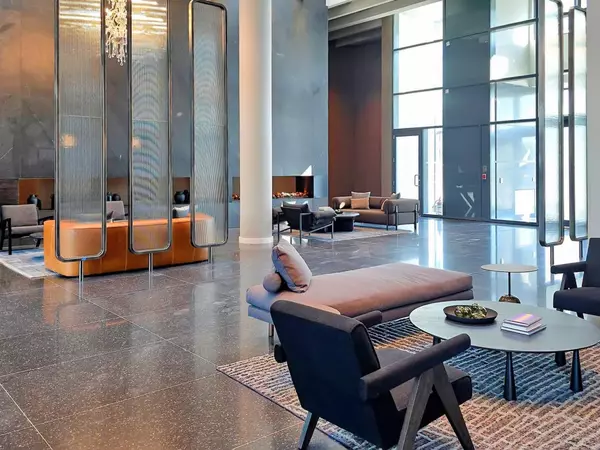 Vaughan, ON L4K 0R2,8 Interchange WAY #5001