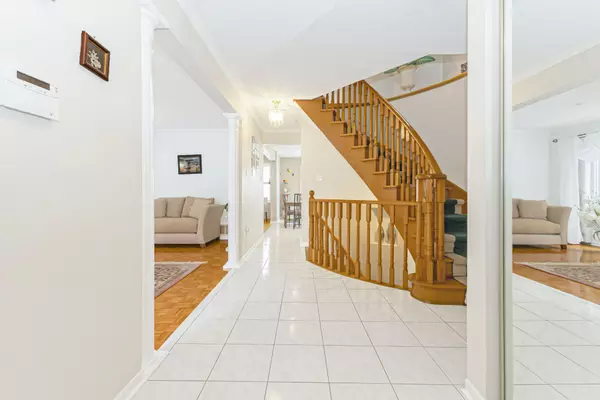 Brampton, ON L6Y 4C8,116 Malta AVE