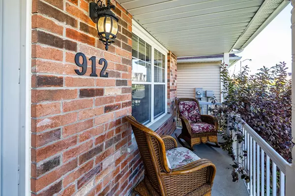 Peterborough, ON K9H 0G8,912 Broadway BLVD